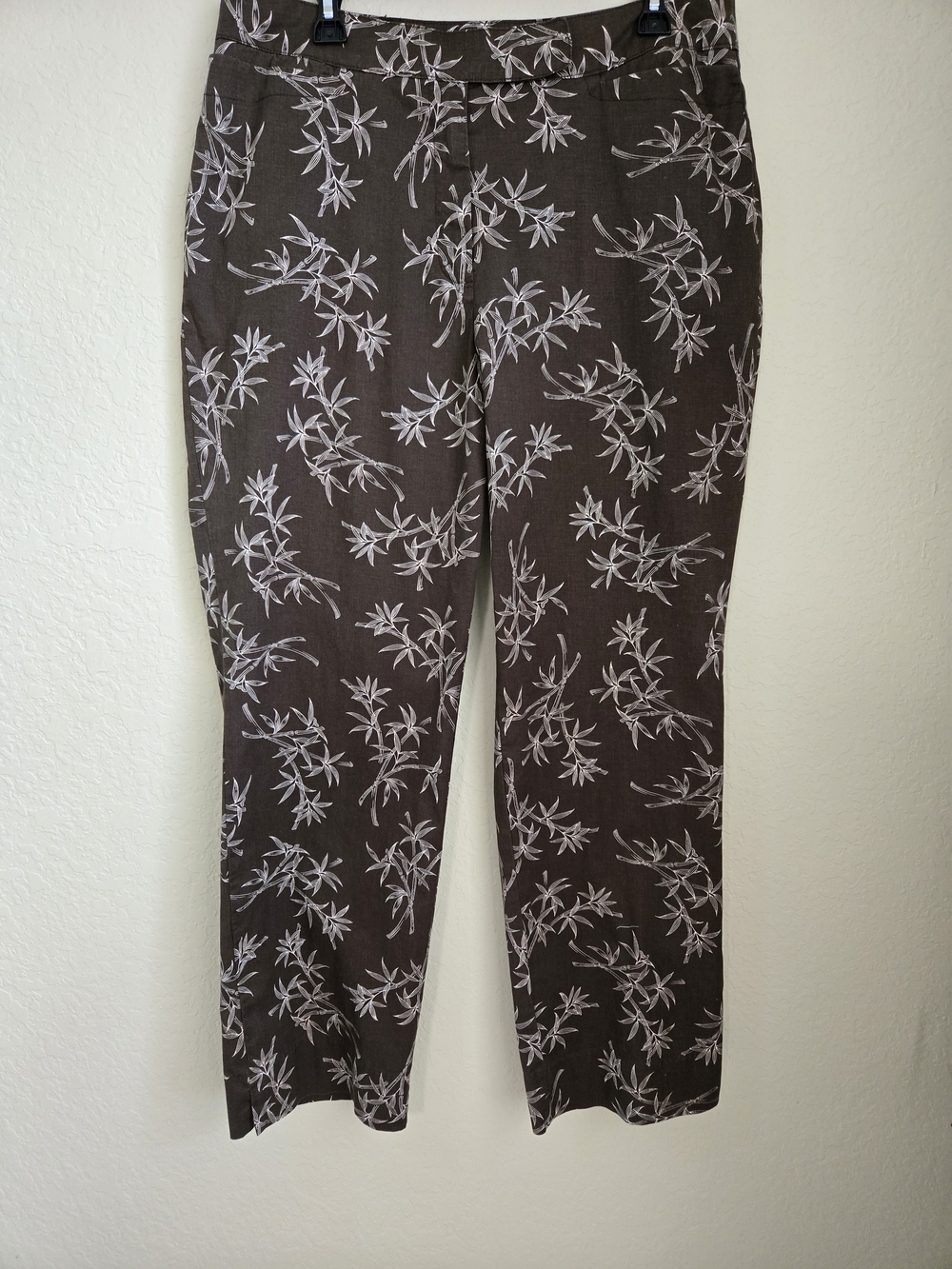 TravelSmith Brown Pants with Cream Botanical Print